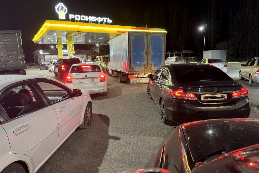 Was wird mit den Preisen für Benzin und Diesel an Tankstellen?