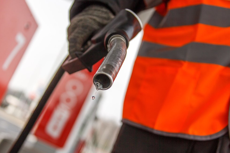 Der Verkauf von Benzin der Klasse "Euro-3" startet an der Börse. Was Autofahrer wissen müssen