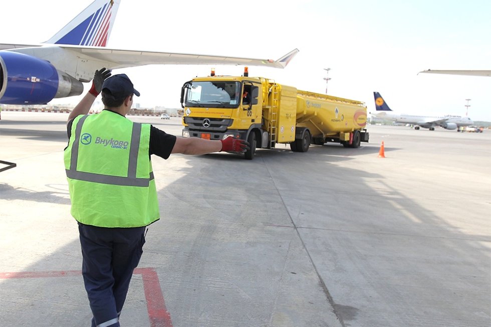 In Russland wurde der Export von Flugtreibstoff bis Dezember verboten